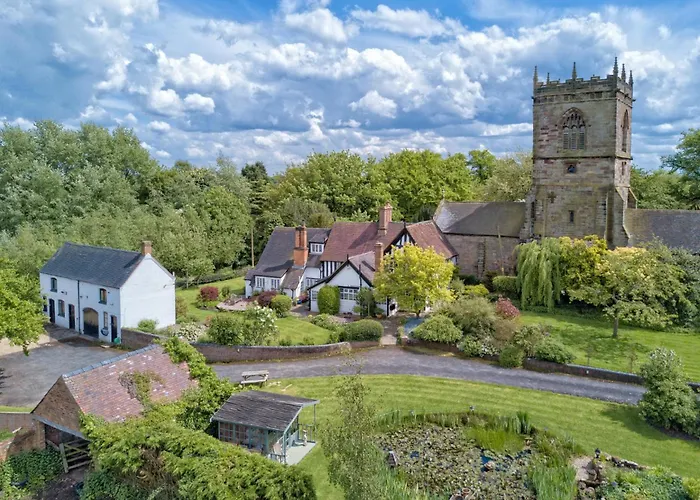 Lapley Manor Lodge